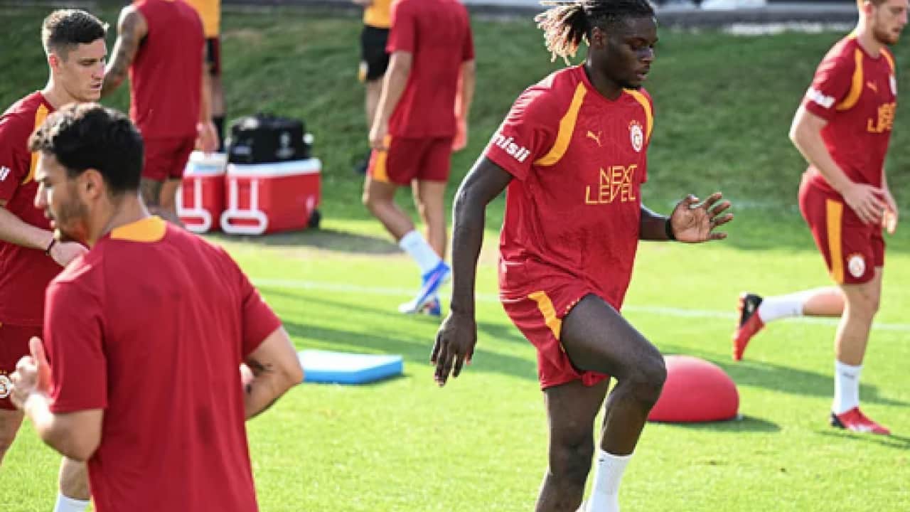 Foto - Galatasaray'da yıldız futbolcu ile devre arasında yollar ayrılacak! Bu çıkış çok ses getirir...