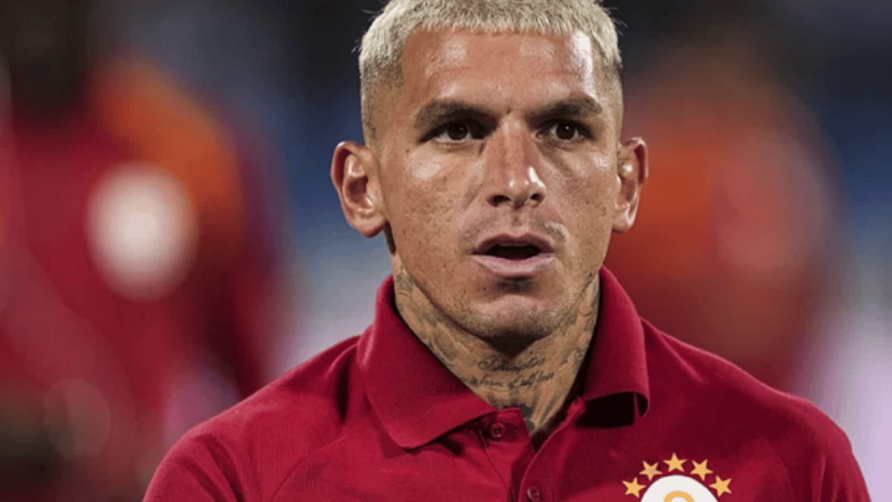 Foto - Galatasaraylılar merakla bekliyor sonu ne olacak diye! Bunun için ayrılmak istiyor olamaz...