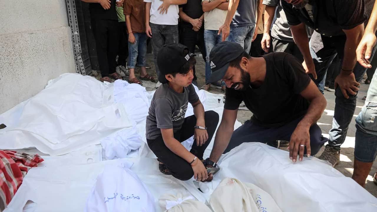 Gazze’de hasarlı bina çöktü: 5‘i çocuk 14 kişi hayatını yitirdi