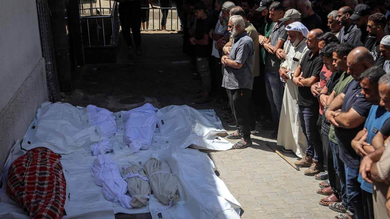 Foto - Gazze’de hasarlı bina çöktü: 5‘i çocuk 14 kişi hayatını yitirdi