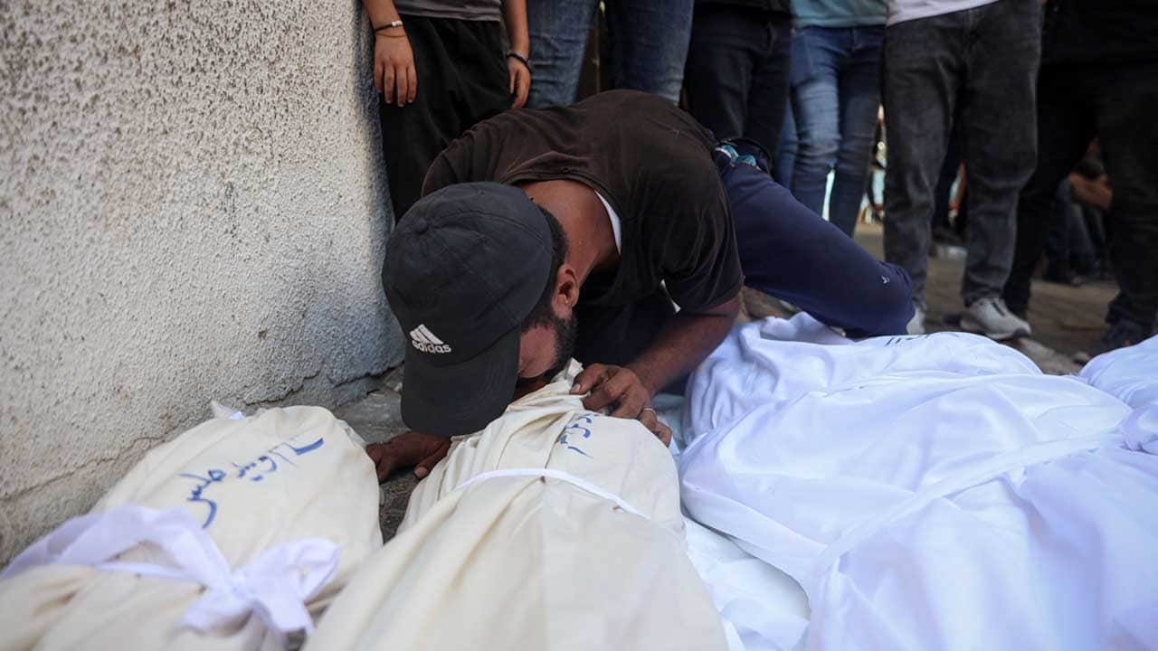 Foto - Gazze’de hasarlı bina çöktü: 5‘i çocuk 14 kişi hayatını yitirdi