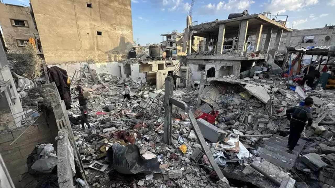 Foto - Gazze'yi bu kez fırtına yıktı... 22 bina çöktü, çok sayıda ölü var