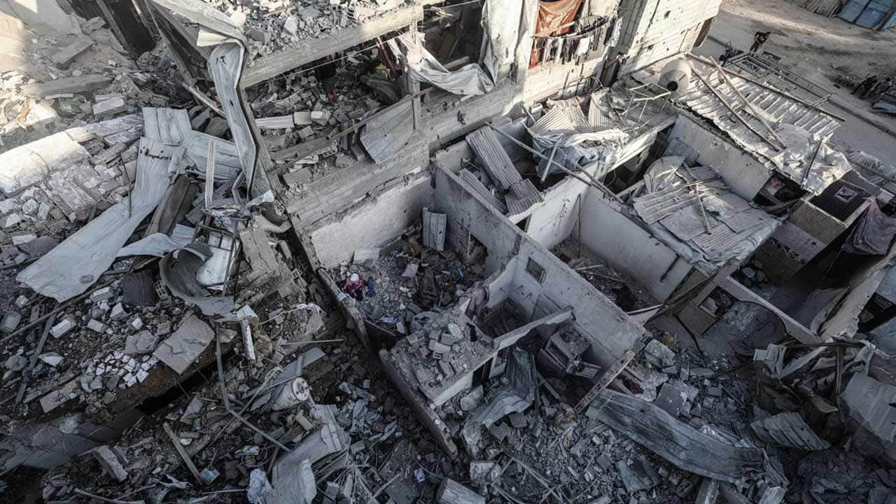 Foto - Gazze'yi bu kez fırtına yıktı... 22 bina çöktü, çok sayıda ölü var