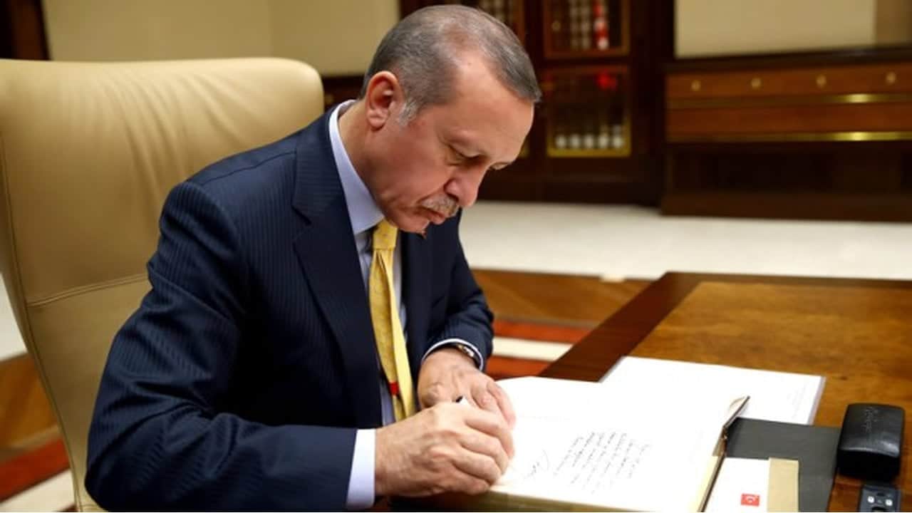 Foto - Gece yarısı sessiz sedasız değişti! Erdoğan imzayı attı, o isimler görevden alındı