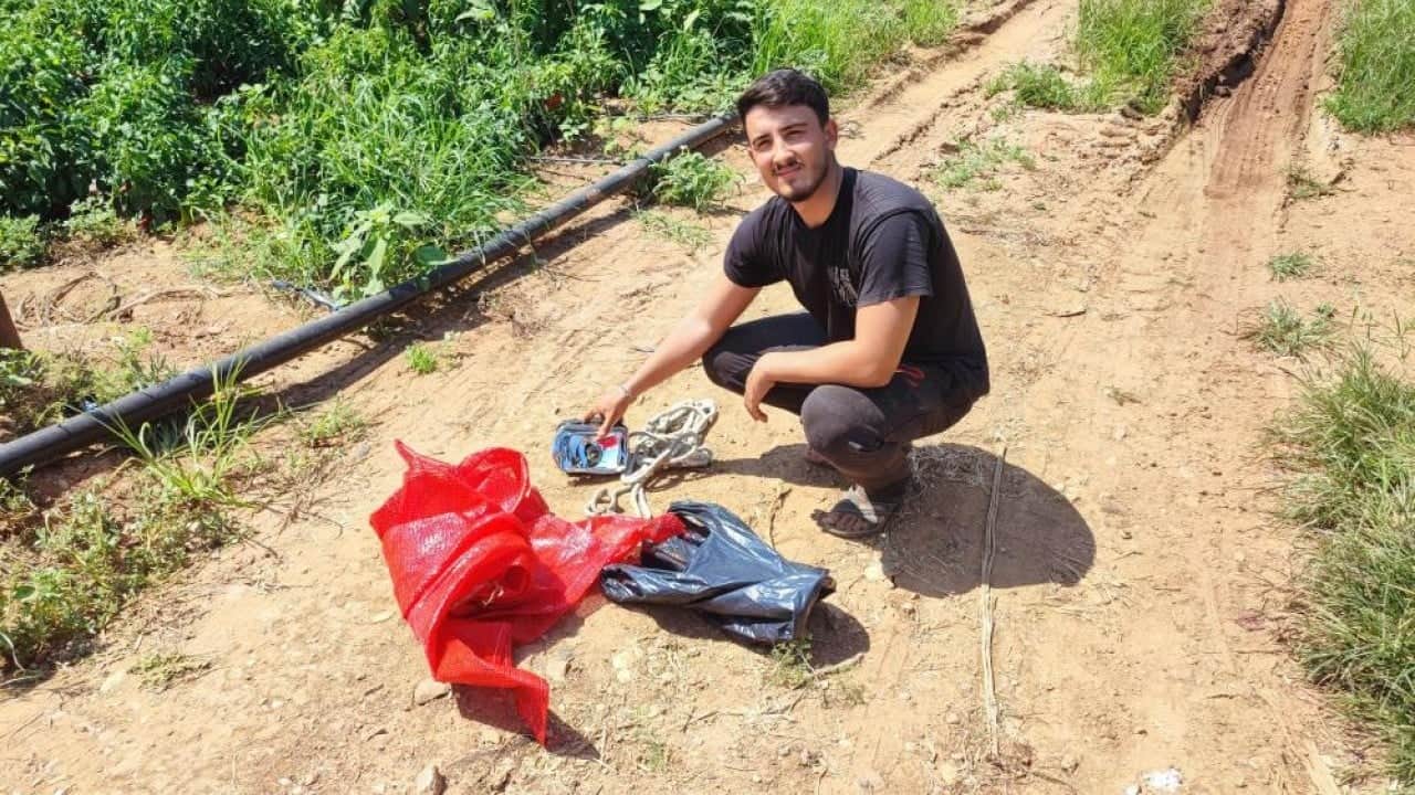 Gece yarısı tarlayı talan ettiler 1 ton salçalık biberi hırsızlar hasat etti