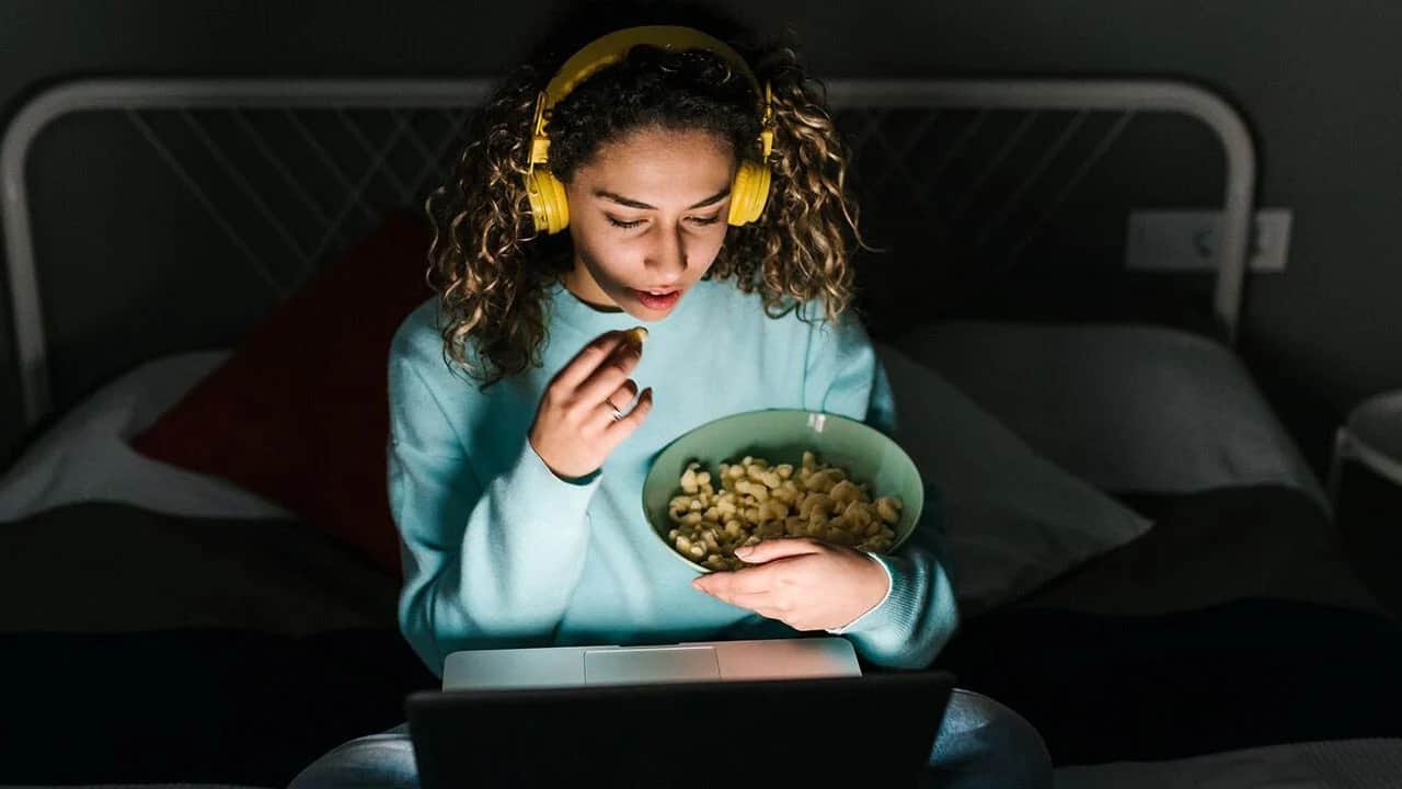 Gece yenen bir tabak yemek vücudun dengelerini alt üst ediyor... Bakın uyarılar neler...
