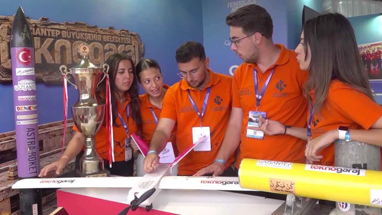 Foto - Genç mühendisler birinciliği kaptırmadı: Şampiyonlardan devralıp yine şampiyon yaptılar