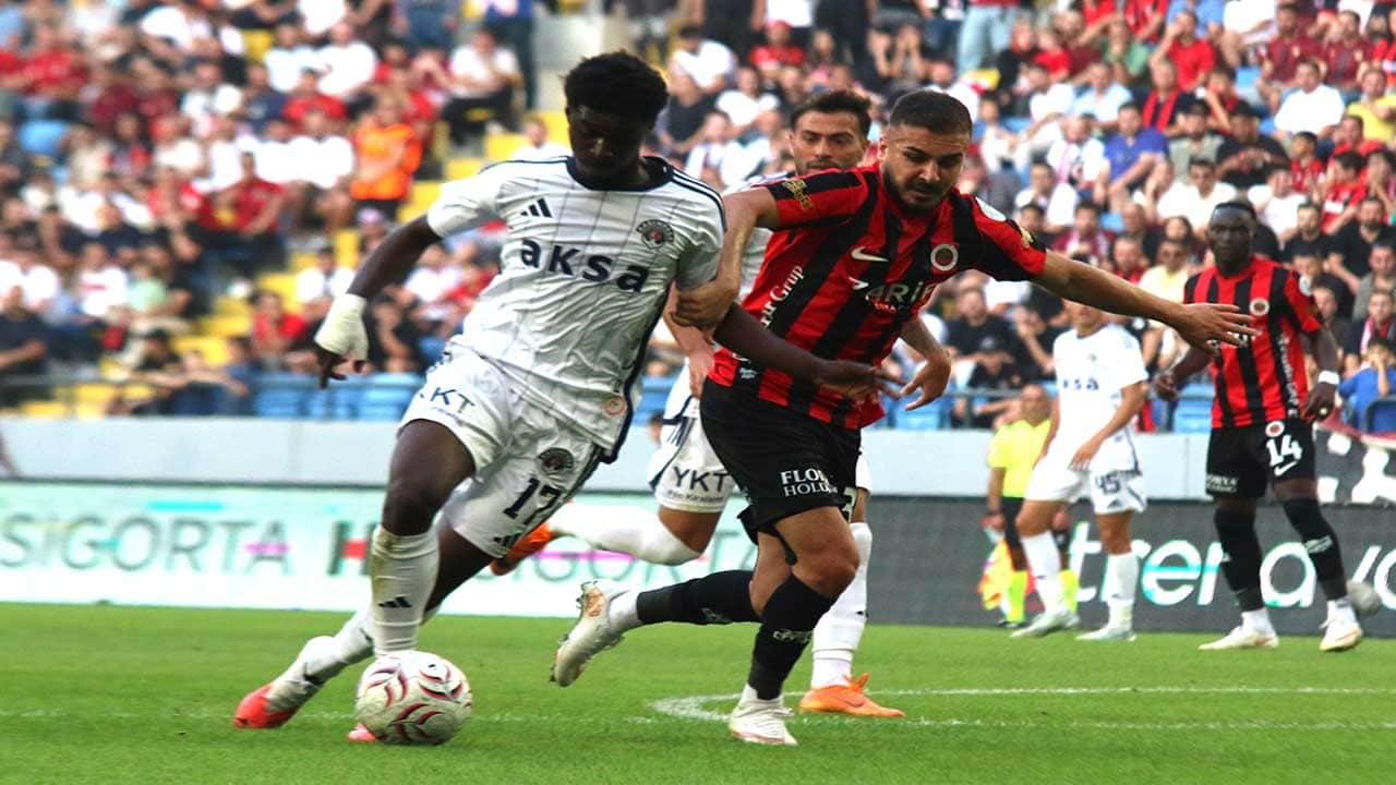 Gençlerbirliği sahasında yıkıldı! Kasımpaşa uzatmalarda güldü: 1-2!