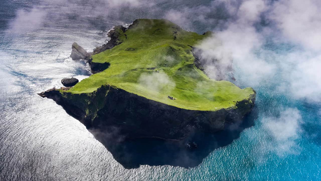 Foto - Gerçek yıllar sonra ortaya çıktı! Dünyanın en yalnız adasında bakın kim yaşıyor!