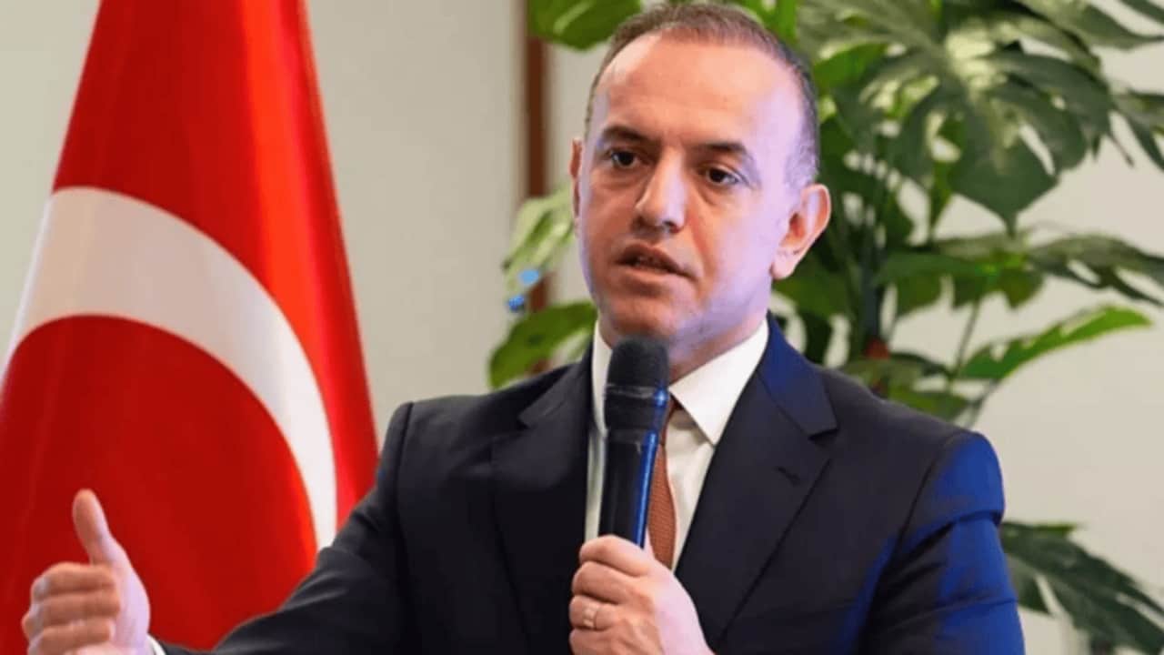 Foto - Gerçekten büyük edepsizlik! CHP’li başkandan, meclis kürsüsünde skandal sözler