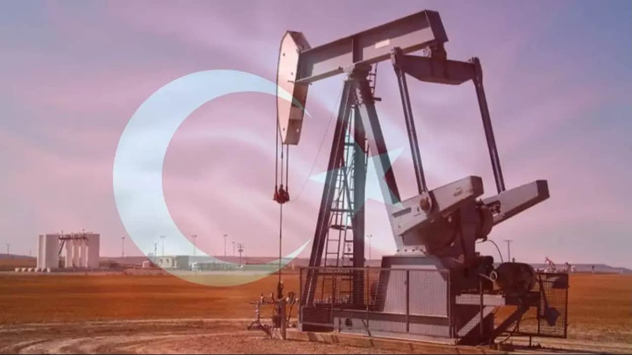 Foto - 'Gerekirse ülkeyi cehenneme çeviririz’ diye tehdit savuruyorlardı: Türkiye petrol için burunlarının dibine gidiyor