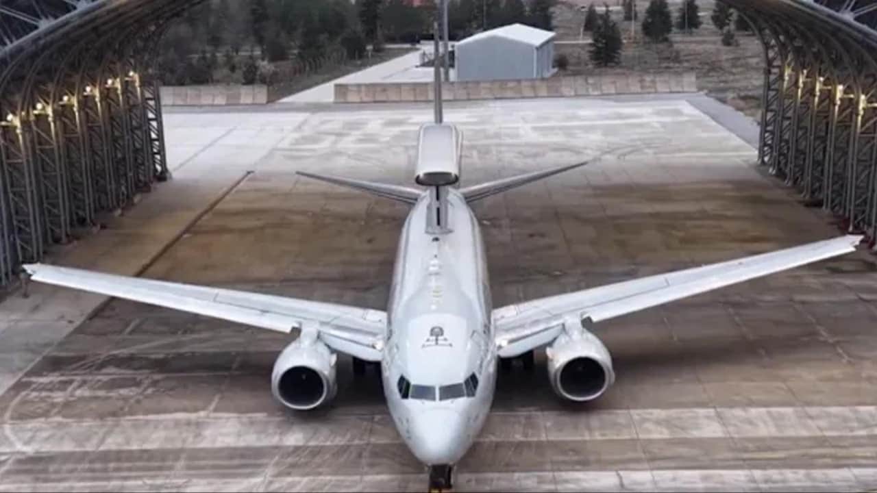 Foto - Göklerin yeni kralı zorlu göreve kanat açtı! TSK’nın en keskin gözü, vatan nöbetinde