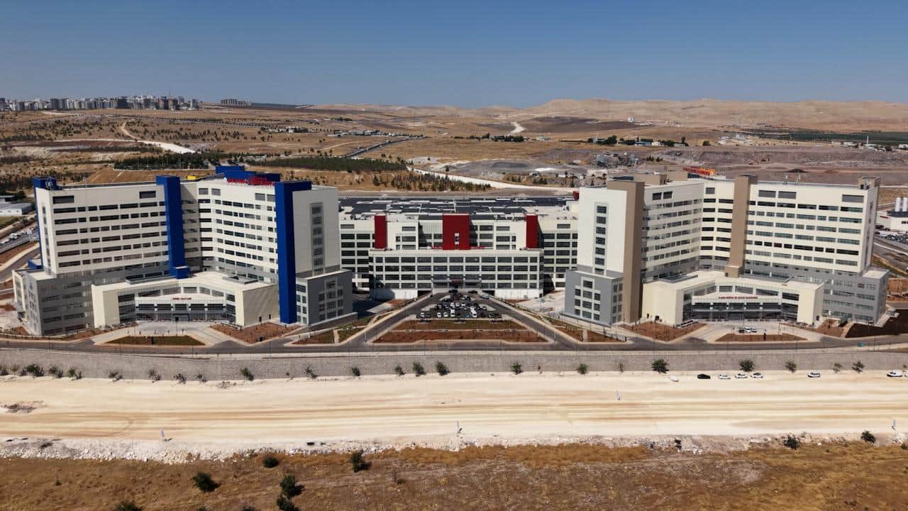 Foto - Gözleri önünde yükselen dev eser Urfalıları gururlandırdı! Türkiye Yüzyılı'na yakışan dev tesis açıldı