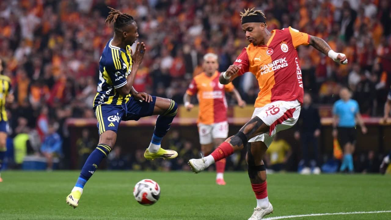 Foto - Gündeme oturacak açıklama geldi: Fenerbahçe-Galatasaray derbisi resmi olarak erteleniyor! 