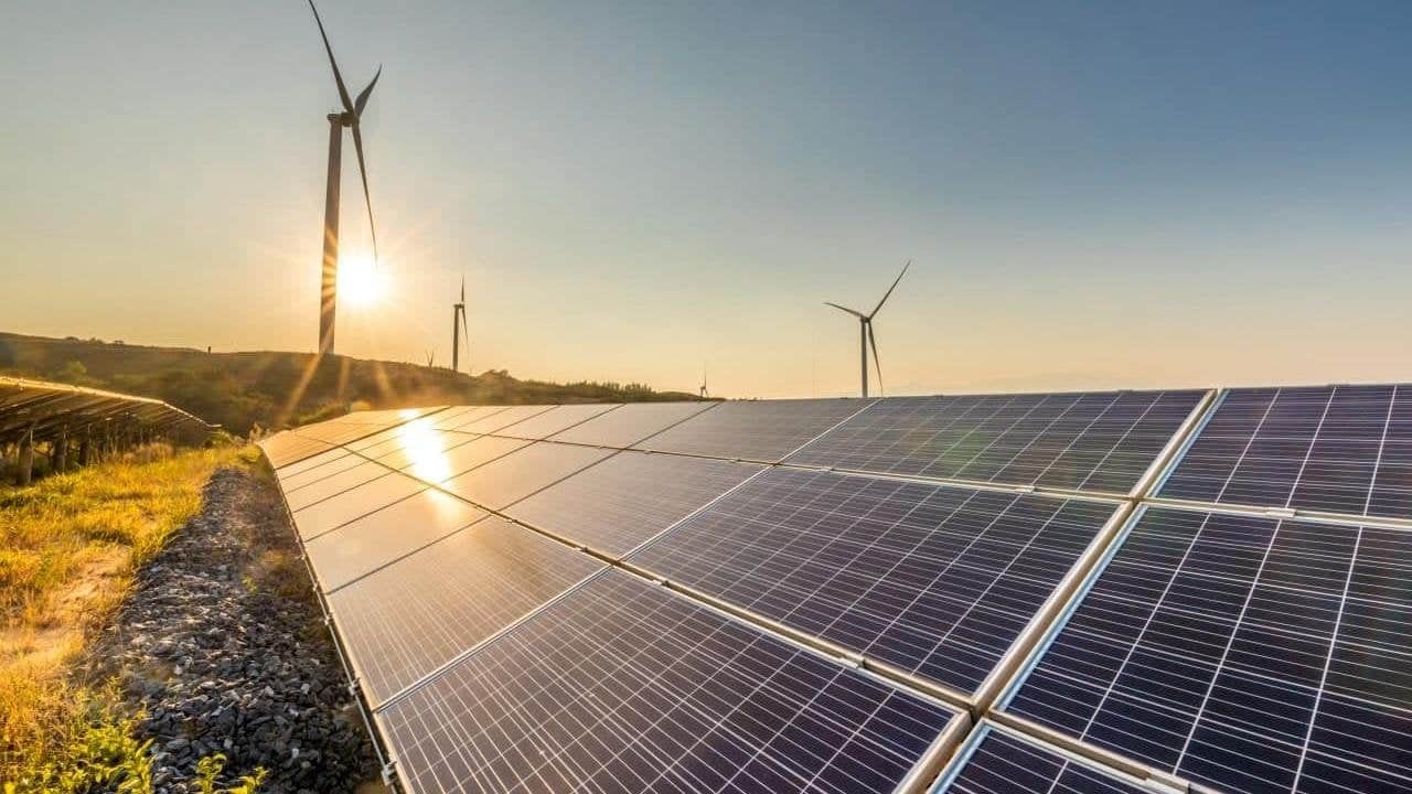 Foto - Güneş ve rüzgar sayesinde neredeyse bedavaya geliyor: 21.5 milyar dolar cepte kaldı