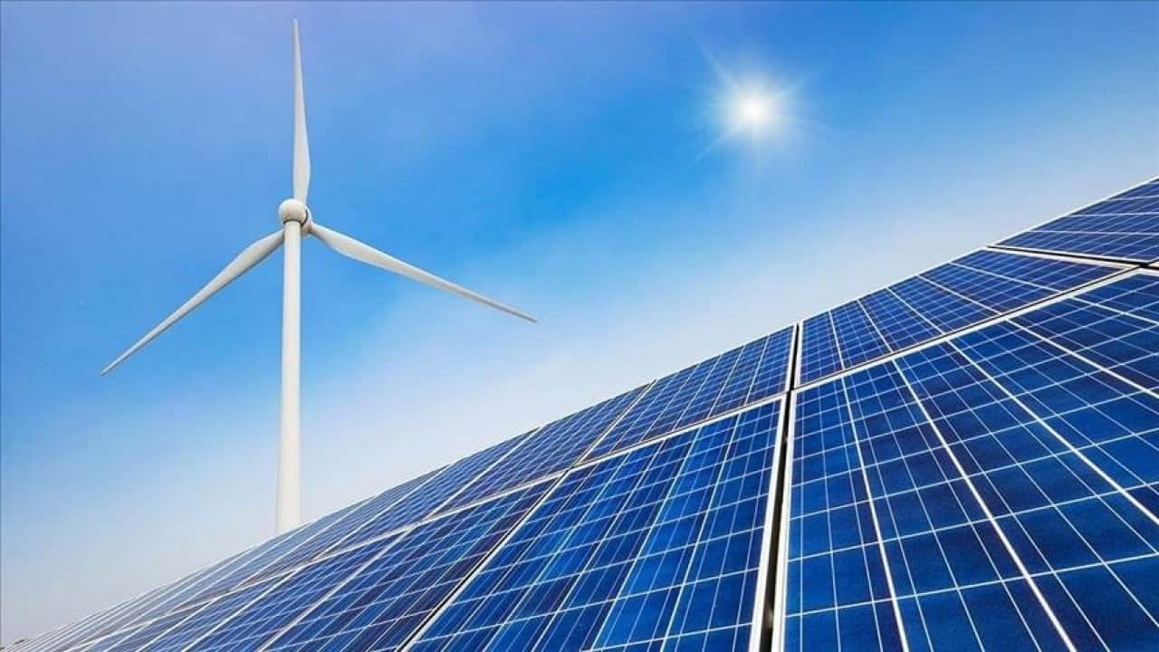 Güneş ve rüzgar sayesinde neredeyse bedavaya geliyor: 21.5 milyar dolar cepte kaldı