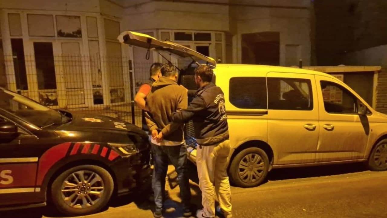 Foto - Gürültü tartışması kanlı bitti! Arkadaşını öldürüp 112’yi aradı