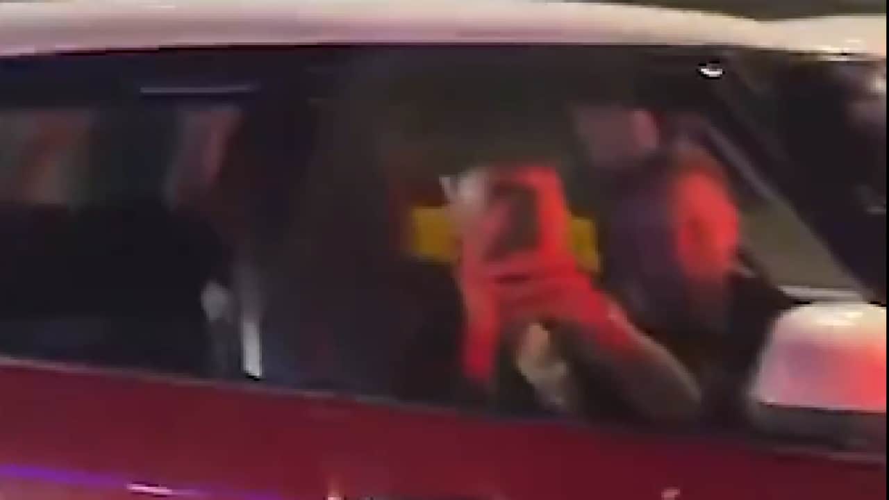 Foto - Hadsiz küfürbaza tepki yağıyor Sözde fenomenden Türk polisine sinkaflı küfürler!