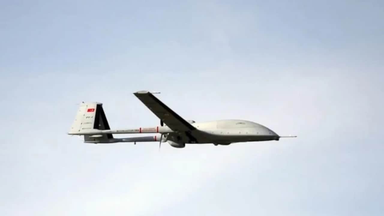 Foto - Halkı kandırıyorlar: 1 Türk İHA'sını kontrol etmek için saati 25 bin dolar olan iki F-16 uçuruyorlar