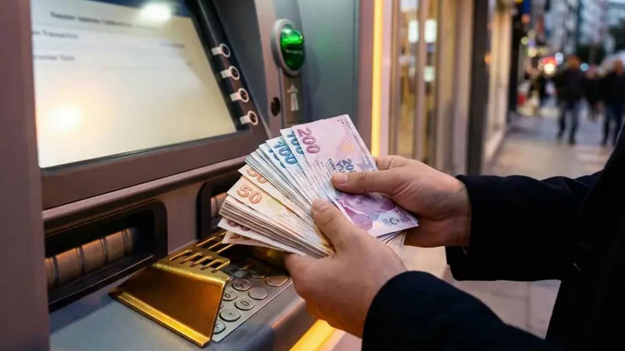 Foto - Hangi banka ne kadar verecek? ATM’lerde para çekme limitlerine düzenleme