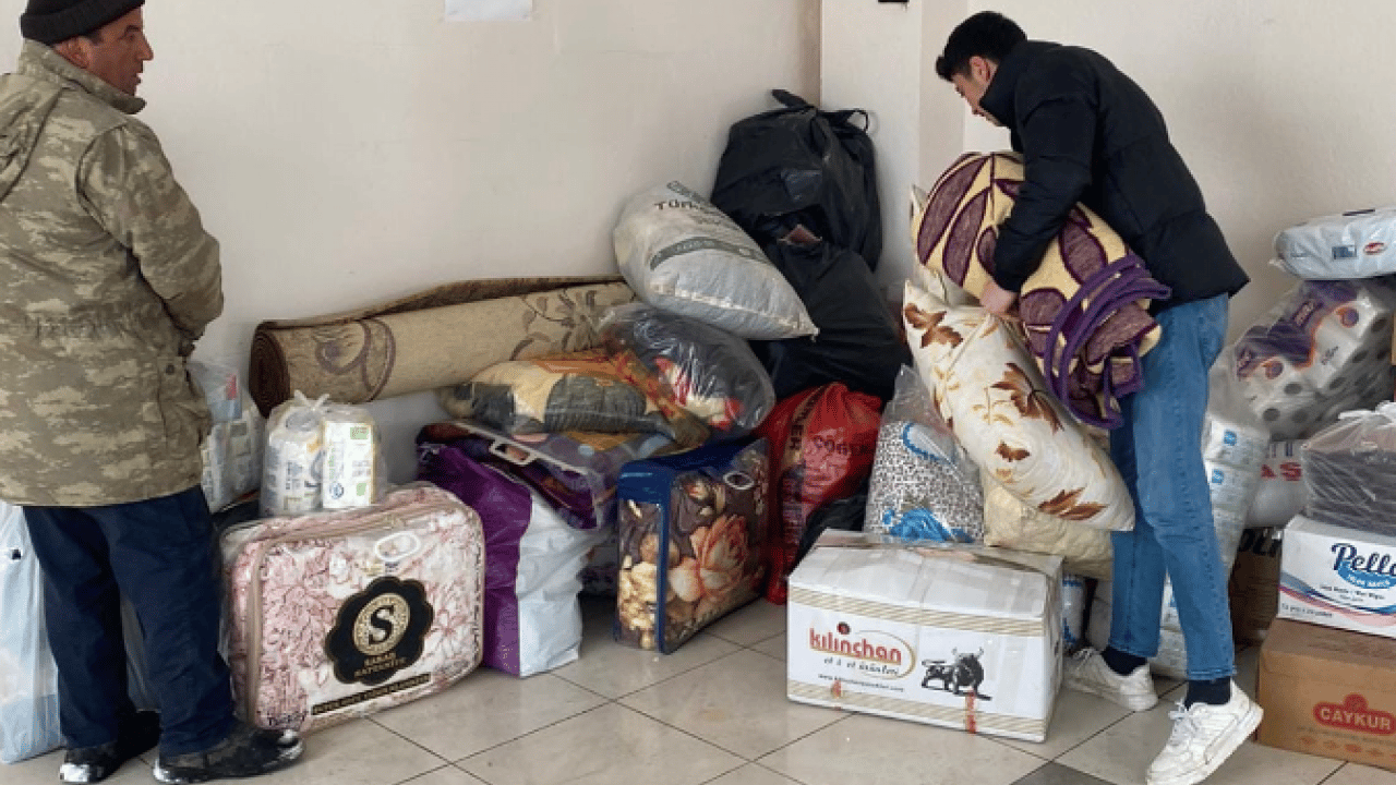Foto - Hasan Arslan’dan Özgür Özel’e sert tepki: Lafla değil, listeyle konuşuyoruz