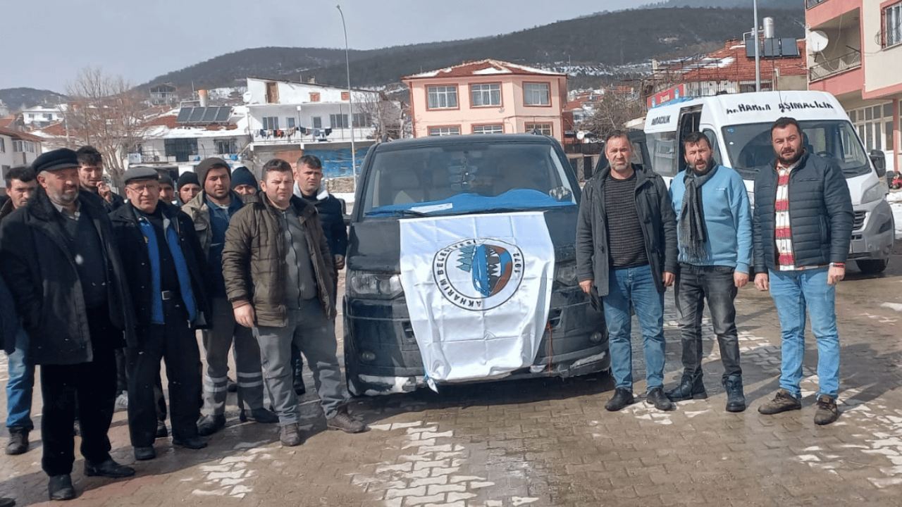 Foto - Hasan Arslan’dan Özgür Özel’e sert tepki: Lafla değil, listeyle konuşuyoruz