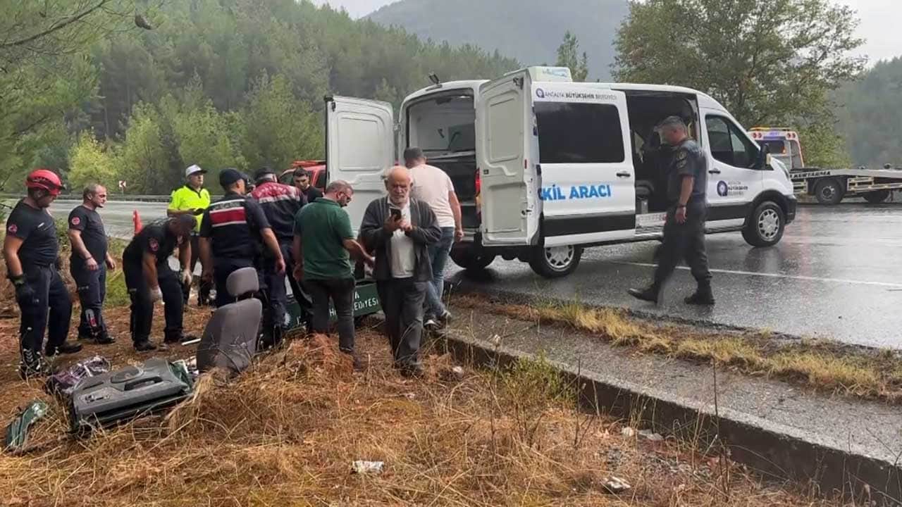Hastaneden taburcu olup evine gidiyordu! Akseki'deki feci kazada acı son!