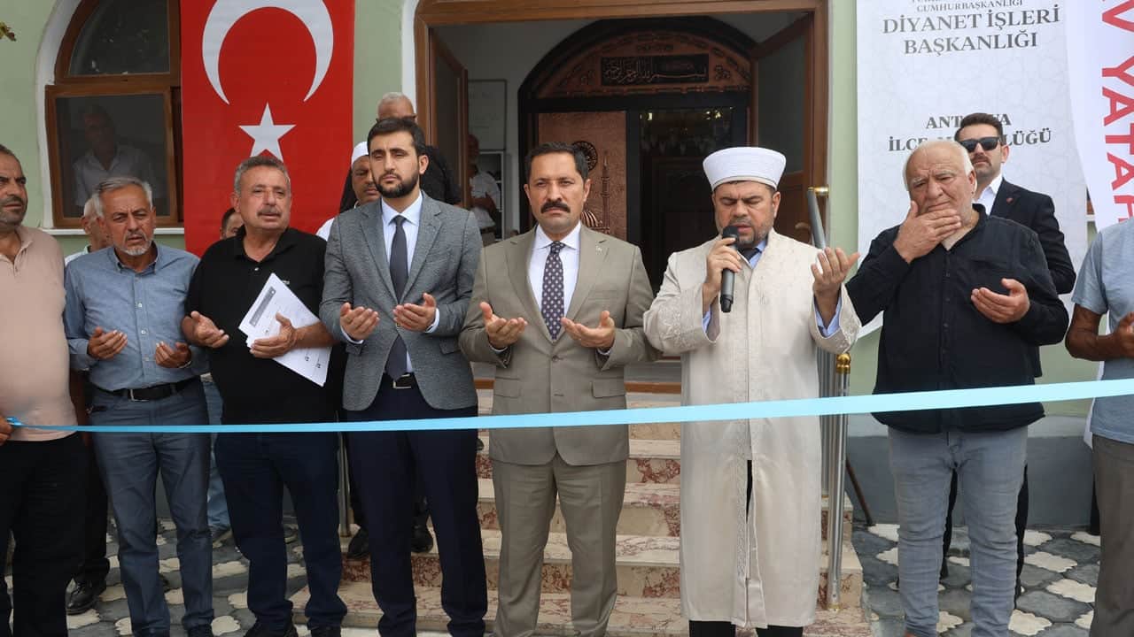 Foto - Hatay’da 135’inci cami ibadete açıldı! Deprem sonrası yeniden inşa sürüyor