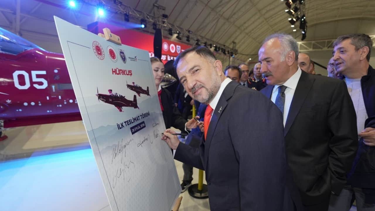 Foto - Havacılık tarihimizin gurur abidesi! HÜRKUŞ-2 THK envanterine girdi