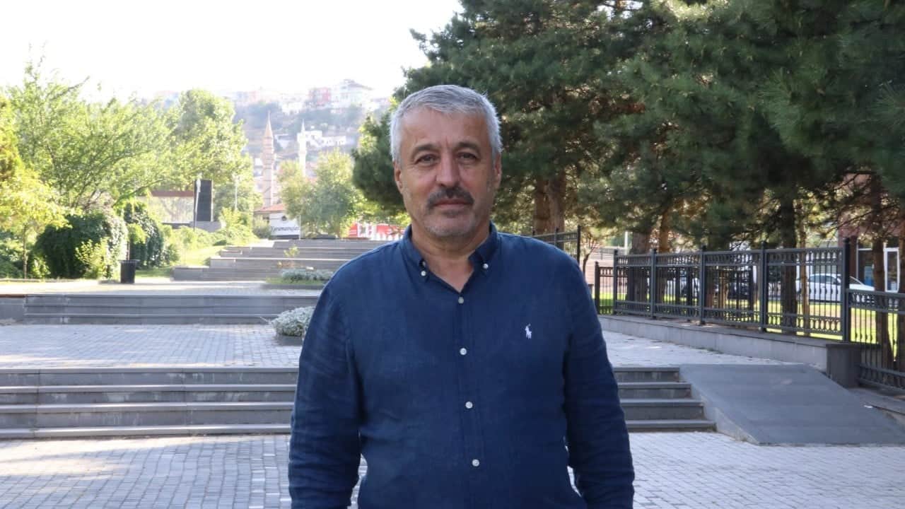 Foto - Hayırseverler 55 yıldır üniversitelinin yanında 10 kişiyle başladılar onbinlere ulaştılar