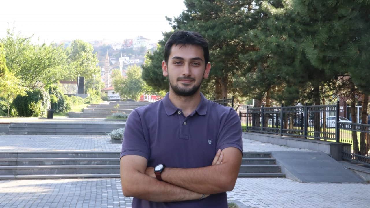 Foto - Hayırseverler 55 yıldır üniversitelinin yanında 10 kişiyle başladılar onbinlere ulaştılar