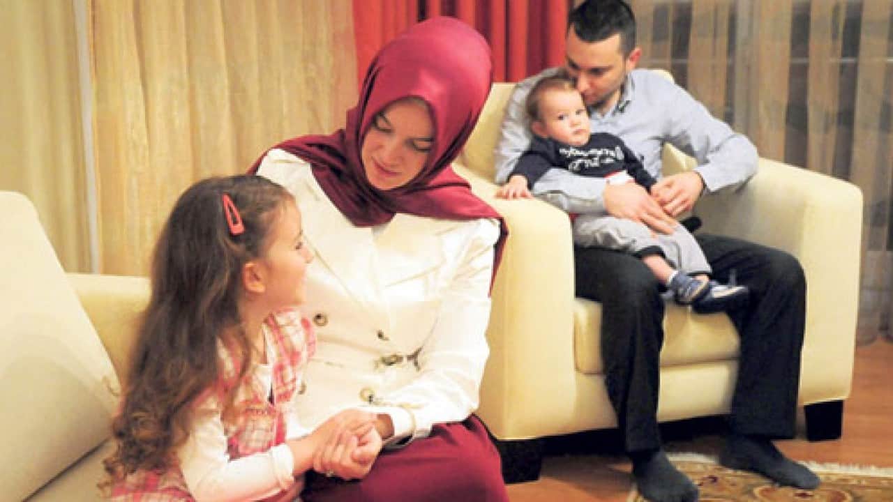 Foto - Hedef nesillerin geleceğini güvence altına almak Aile ve nüfus yapısına yakın mercek
