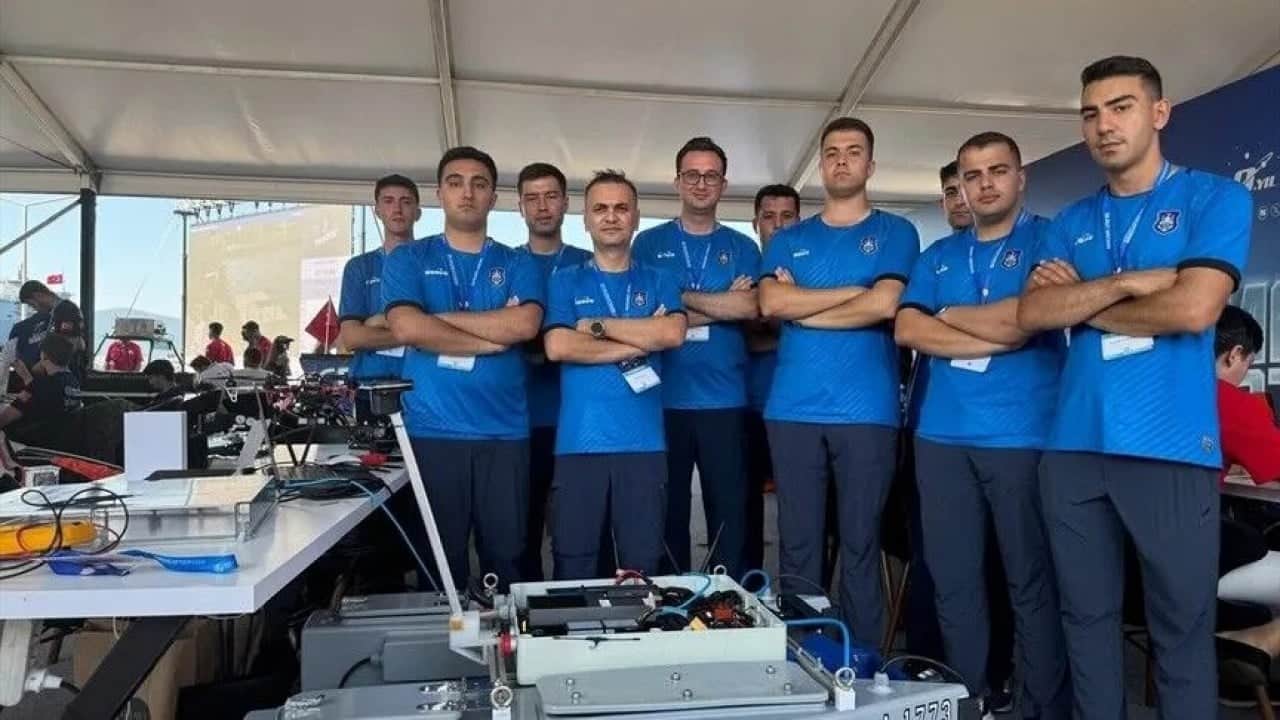 Foto - Helal olsun size: Türk öğrenciler Rusya'nın uykularını kaçıran o silahı üretti