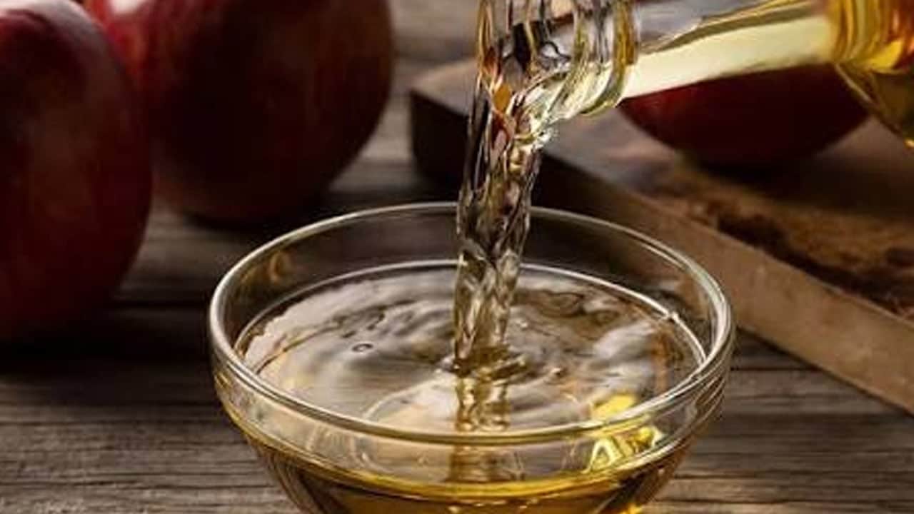 Hem bal hem de sarımsak ölümcül hastalığa yol açabilir! İkaz verildi: Yerine elma sirkesi varsa içine atın!