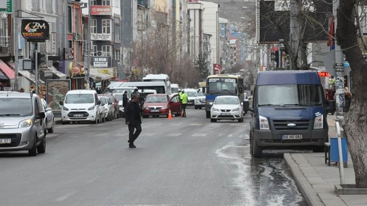 Foto - Her 10 kişiden 6’sında araç var! ‘Millet aç aç’ diyen muhalefete gelsin