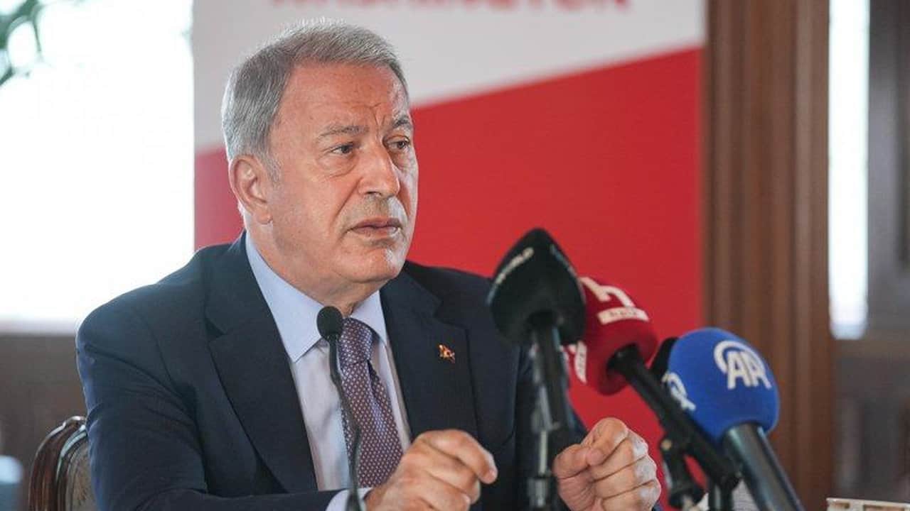Foto - Her kafadan bir ses çıkıyordu! S-400’lerle ilgili iddialara Hulusi Akar’dan yalanlama
