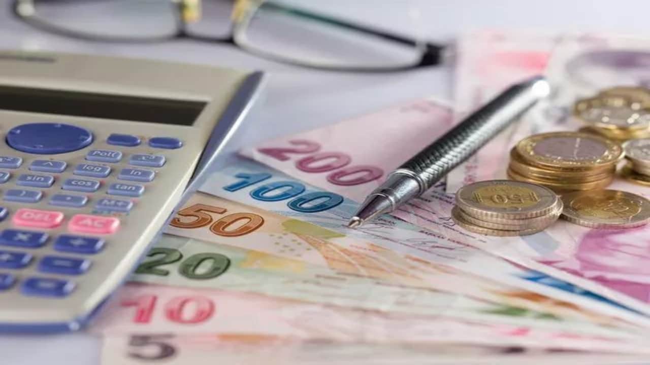 Foto - Her tahmini kuruşu kuruşuna tutan uzman isim, asgari ücret için net rakamı verdi: Bunun üzerinde bir beklentimiz yok 