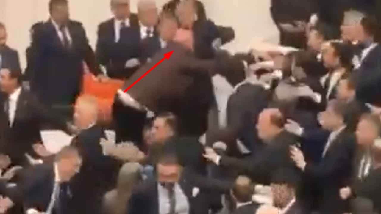 Foto - Herkes burnunun kanadığı, mağduru oynadığı fotoğrafı kullanıyor ama...! İşte gerçek Mahmut Tanal bu