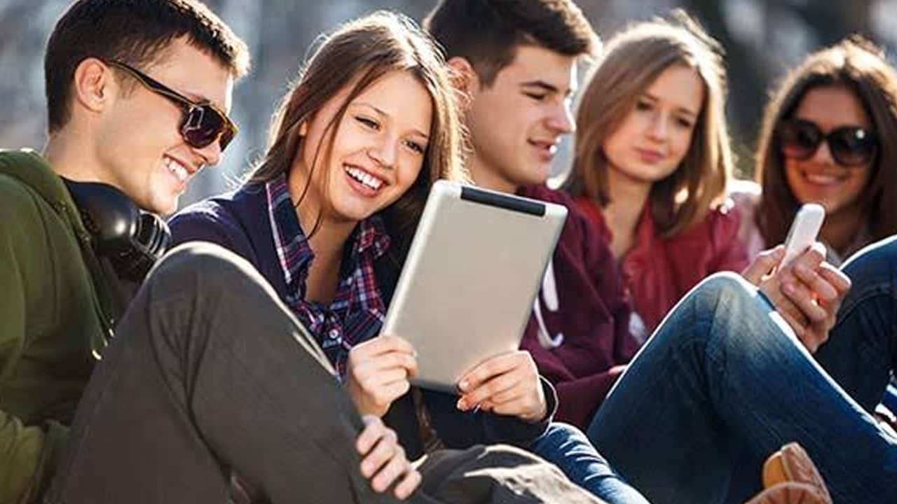 Herkes 'hangi bölümü yazsam' diye soruyor: Gençler kendini tanıyamıyor, peki neden? İşte cevaplar...
