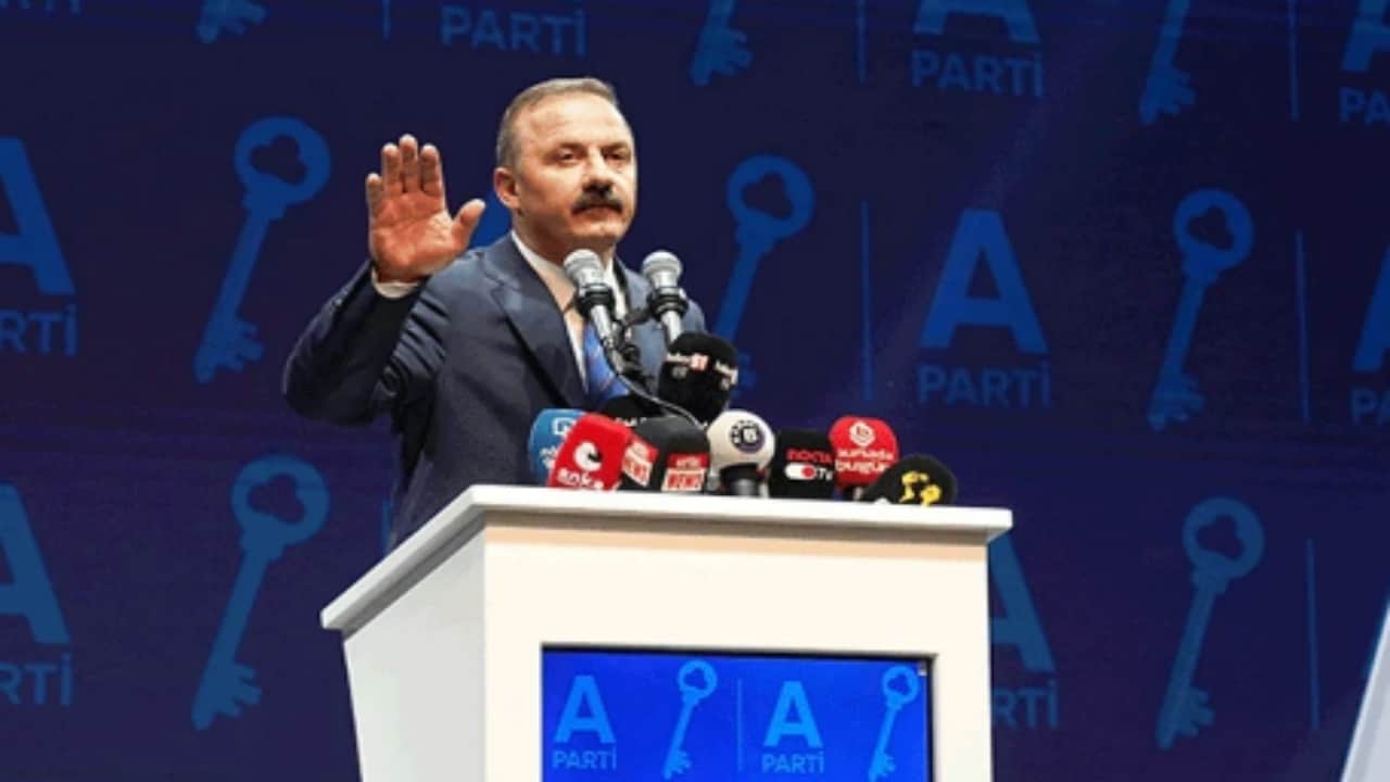 Foto - Herkes kararlarını merak ediyordu! Yavuz Ağıralioğlu’ndan kritik "ittifak" açıklaması