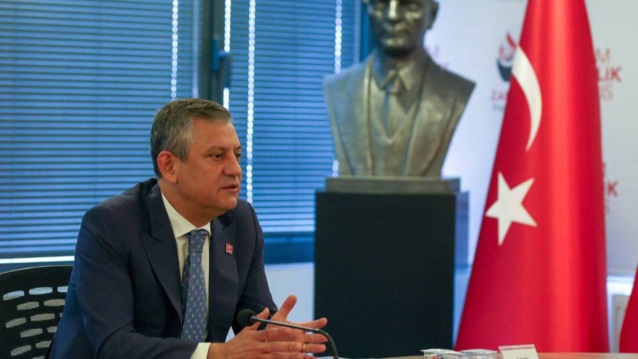 Foto - Herkes ters köşe olacak! CHP’ye veda eden Özgür Özel’in B planı ortaya çıktı 