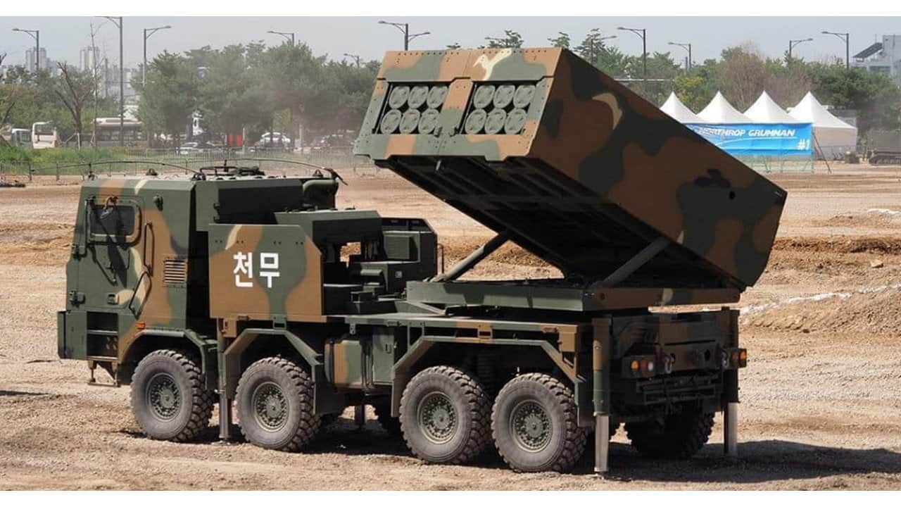 Foto - HIMARS’a rakip geldi: 300 kilometre menzilli canavar sistemler yola çıktı