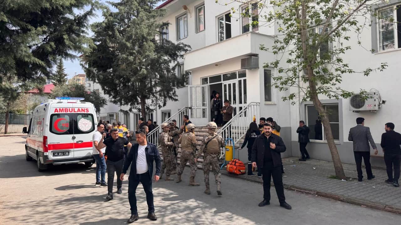 Foto - HÜDA PAR Lideri Yapıcıoğlu’ndan okul saldırılarıyla ilgili açıklama: Şiddeti özendiren her ne varsa ciddiyetle üzerinde durulmalı