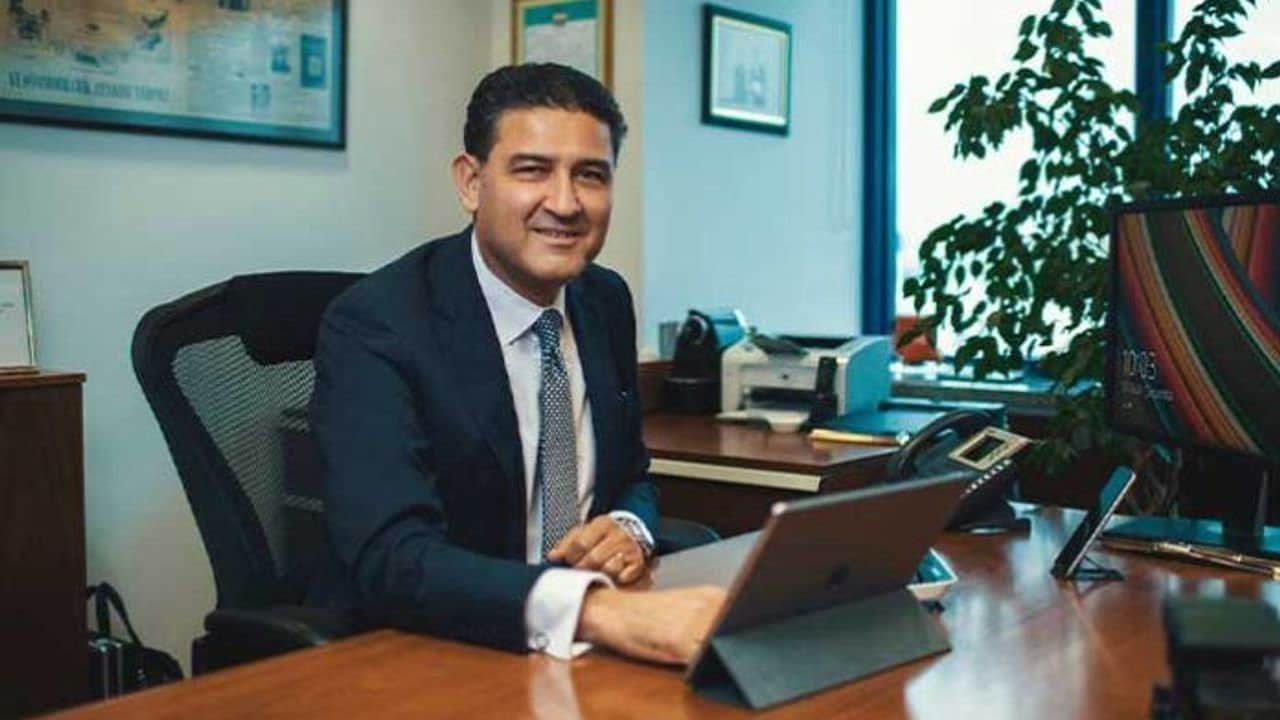 Foto - Hükümete parmak sallaya sallaya servetini katlayan Koç’tan kritik anlaşma mesajı: "1-1,5 aya kalmaz, imzayı atarız"