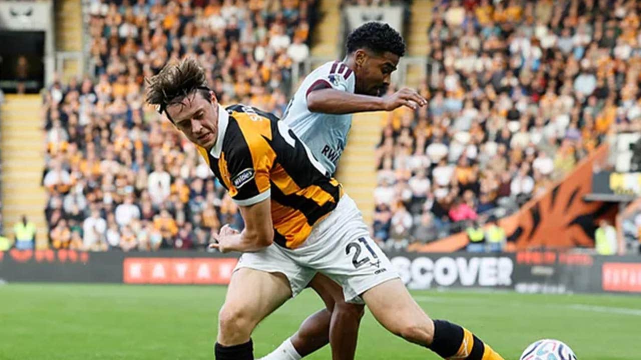 Foto - Hull City, Aston Villa'dan istediğini aldı