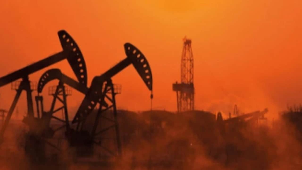 Foto - Hürmüz’de sınırlı rahatlama: Brent petrolün fiyatı geri çekildi