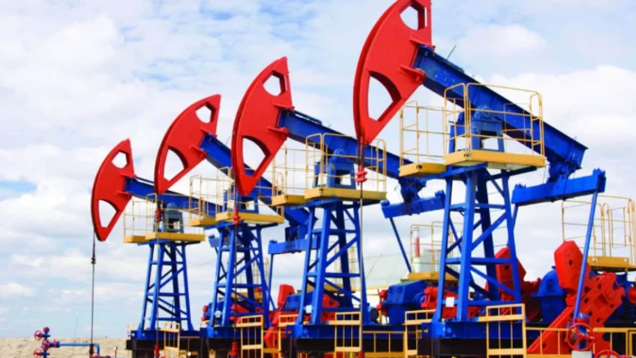 Foto - Hürmüz’de sınırlı rahatlama: Brent petrolün fiyatı geri çekildi