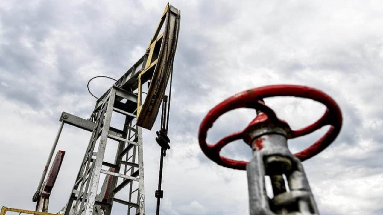 Hürmüz’de sınırlı rahatlama: Brent petrolün fiyatı geri çekildi