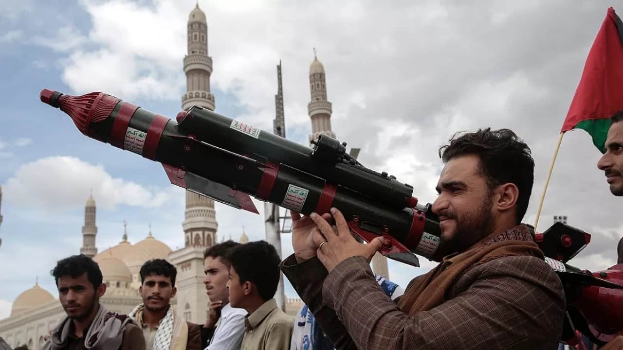 Foto - Husilerden Suudi Arabistan’daki askeri üsse füze ve İHA saldırısı iddiası