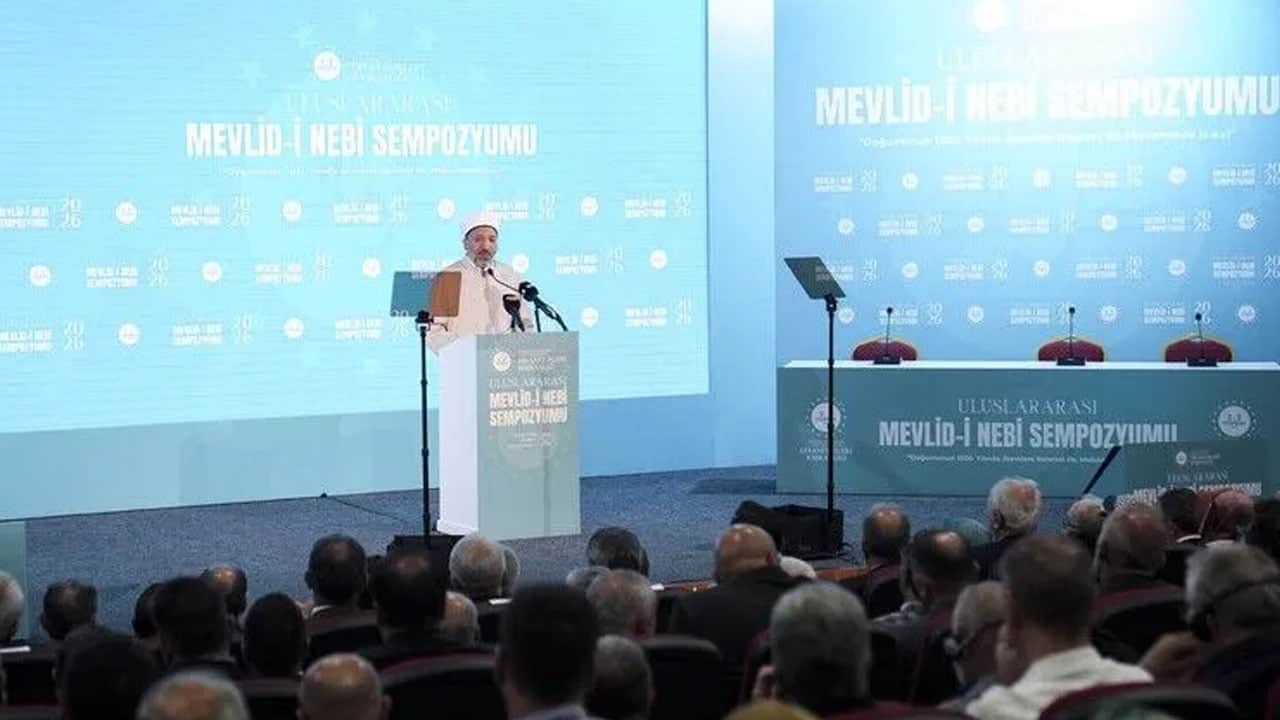 Foto - Hz. Muhammed'i 'güzel örnek' olarak takdim eden Kur'an-ı Kerim: Uluslararası Mevlid-i Nebi Sempozyumu'nun detayları yayımlandı